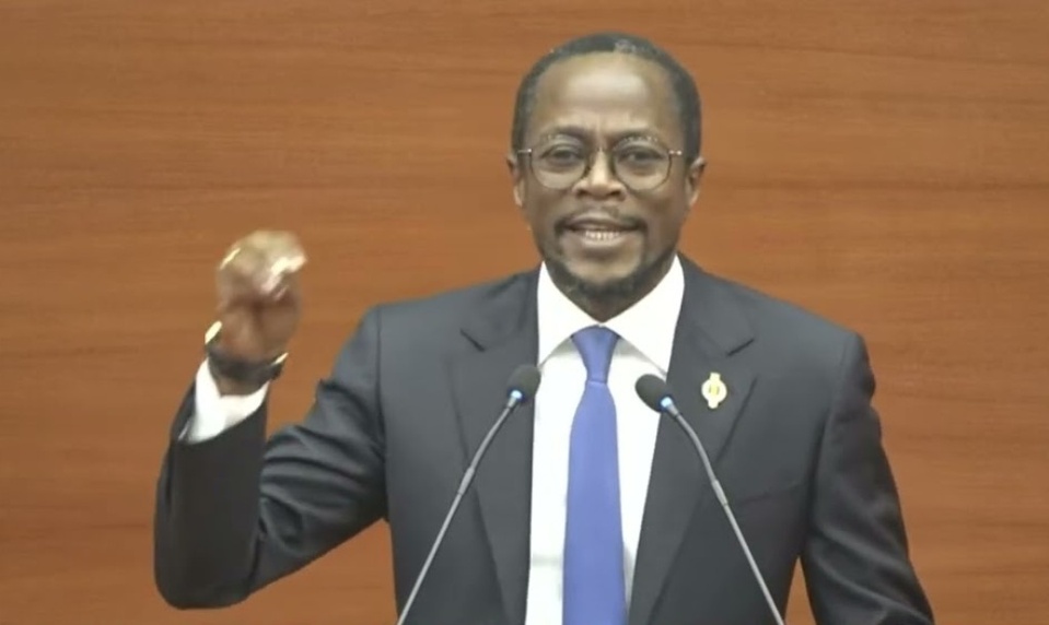 Assemblée nationale: Abdou Mbow vilipende  Sonko sur les «crédits spéciaux» dans un vif échange